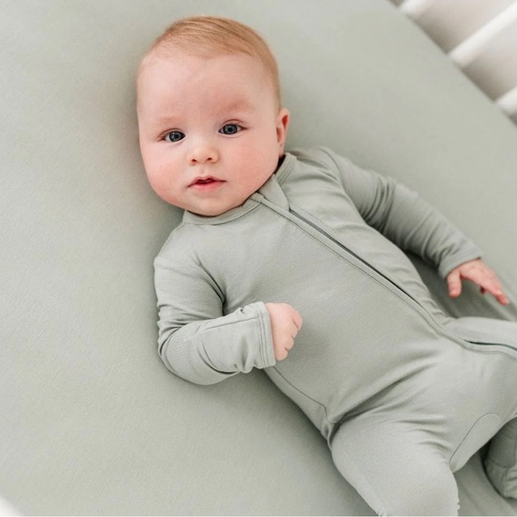 Bums & Roses Eucalyptus Footie - Picture 8 of 17